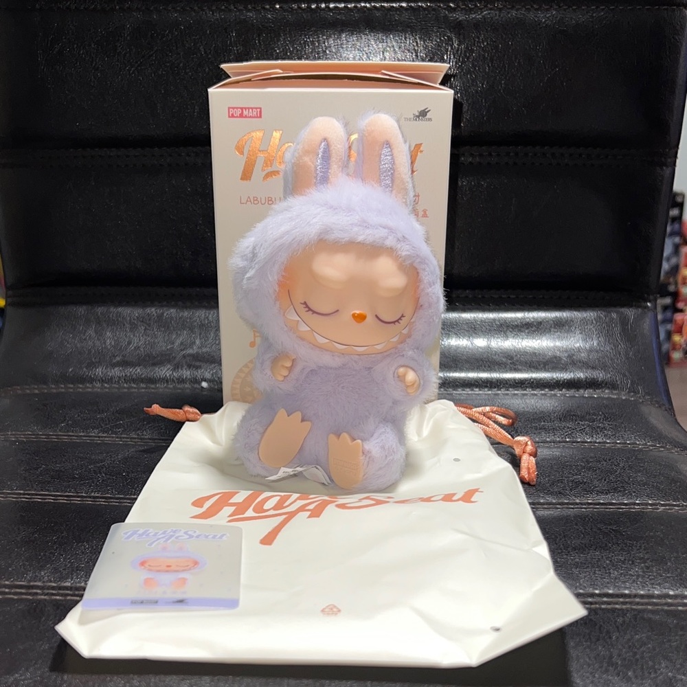 ZIZI ~ HAVE A SEAT LABUBU AUTHENTIC~ POPMART